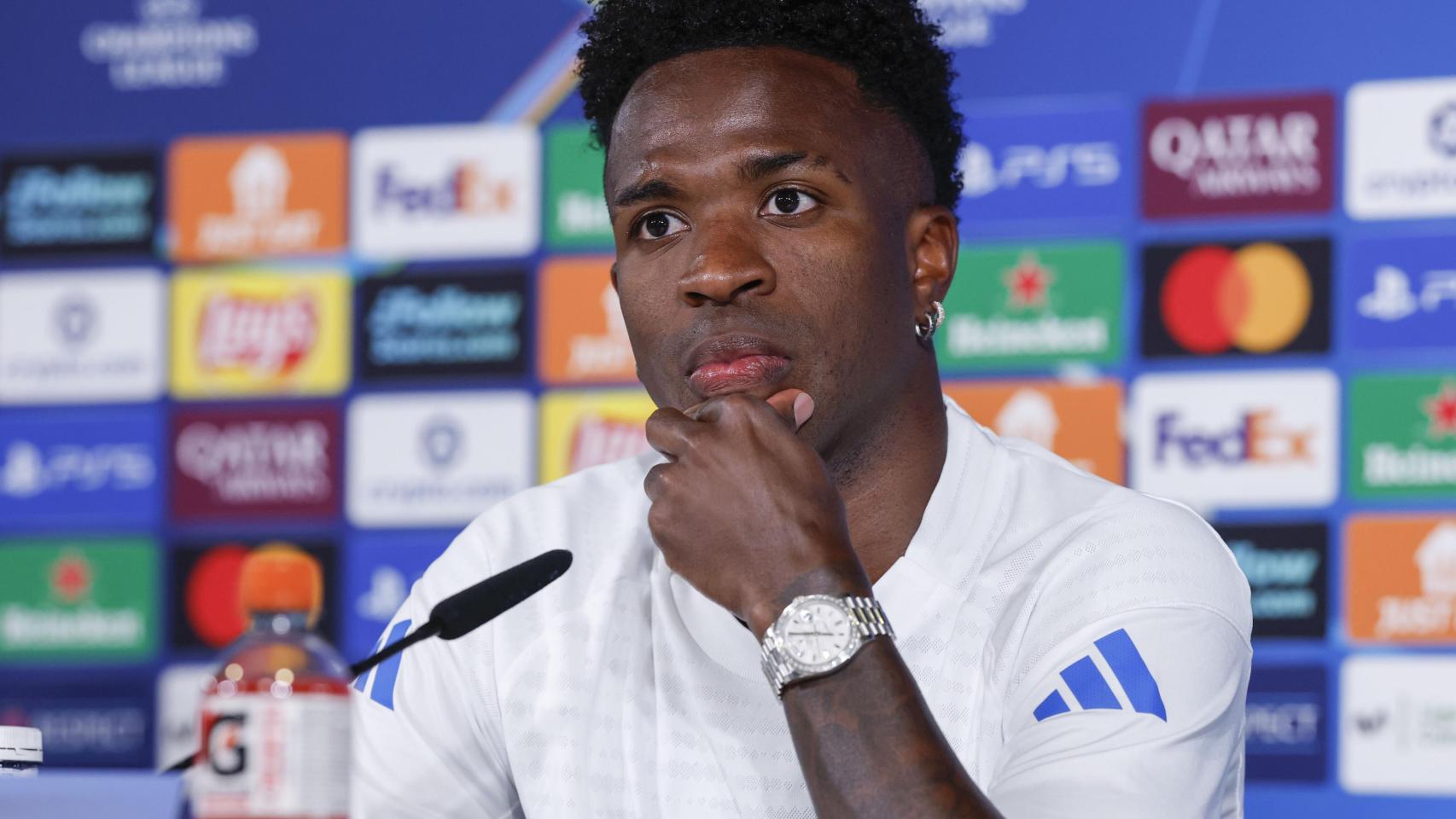 Vinicius, en rueda de prensa con el Real Madrid