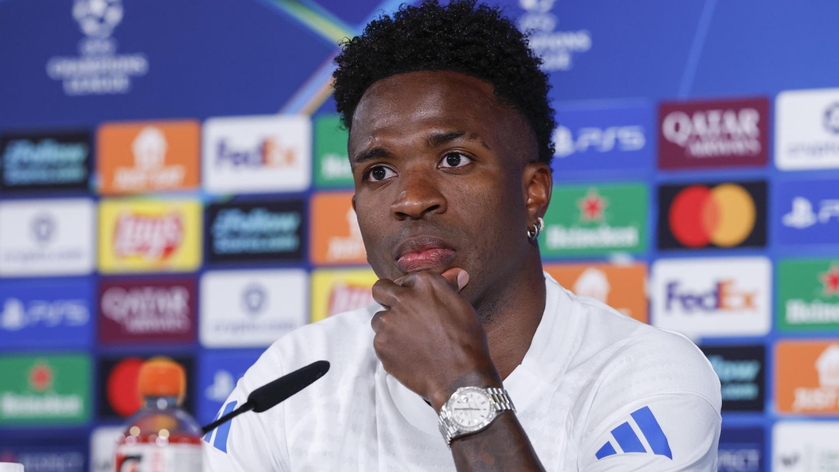 Vinicius, en rueda de prensa con el Real Madrid
