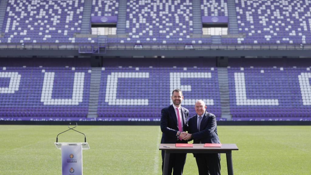 Ayuntamiento y Real Valladolid en la presentación del nuevo protocolo.