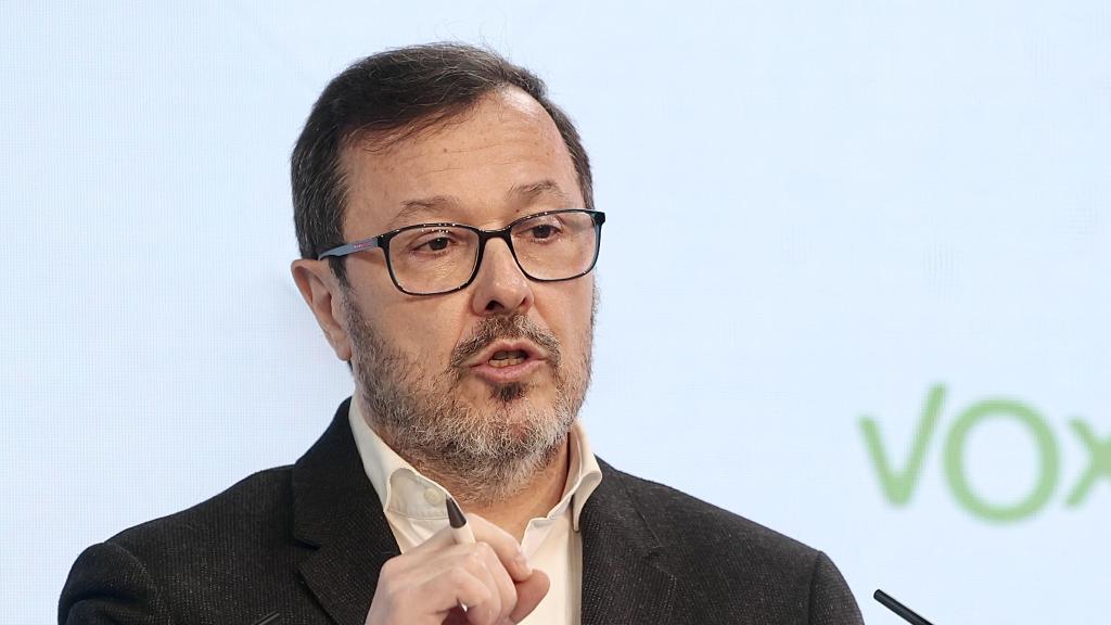 El portavoz de VOX , José Antonio Fúster, durante la comparecencia en rueda de presa