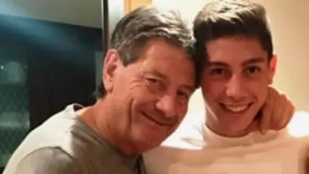 Fede Valverde, junto a su padre Julio.