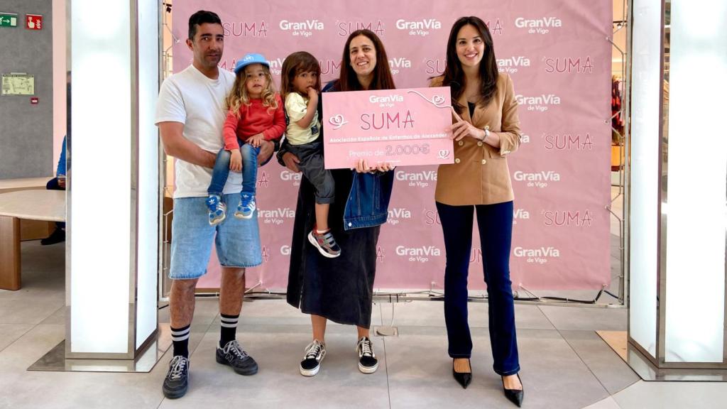 El Centro Comercial Gran Vía de Vigo premia el proyecto Una cura para Mauri