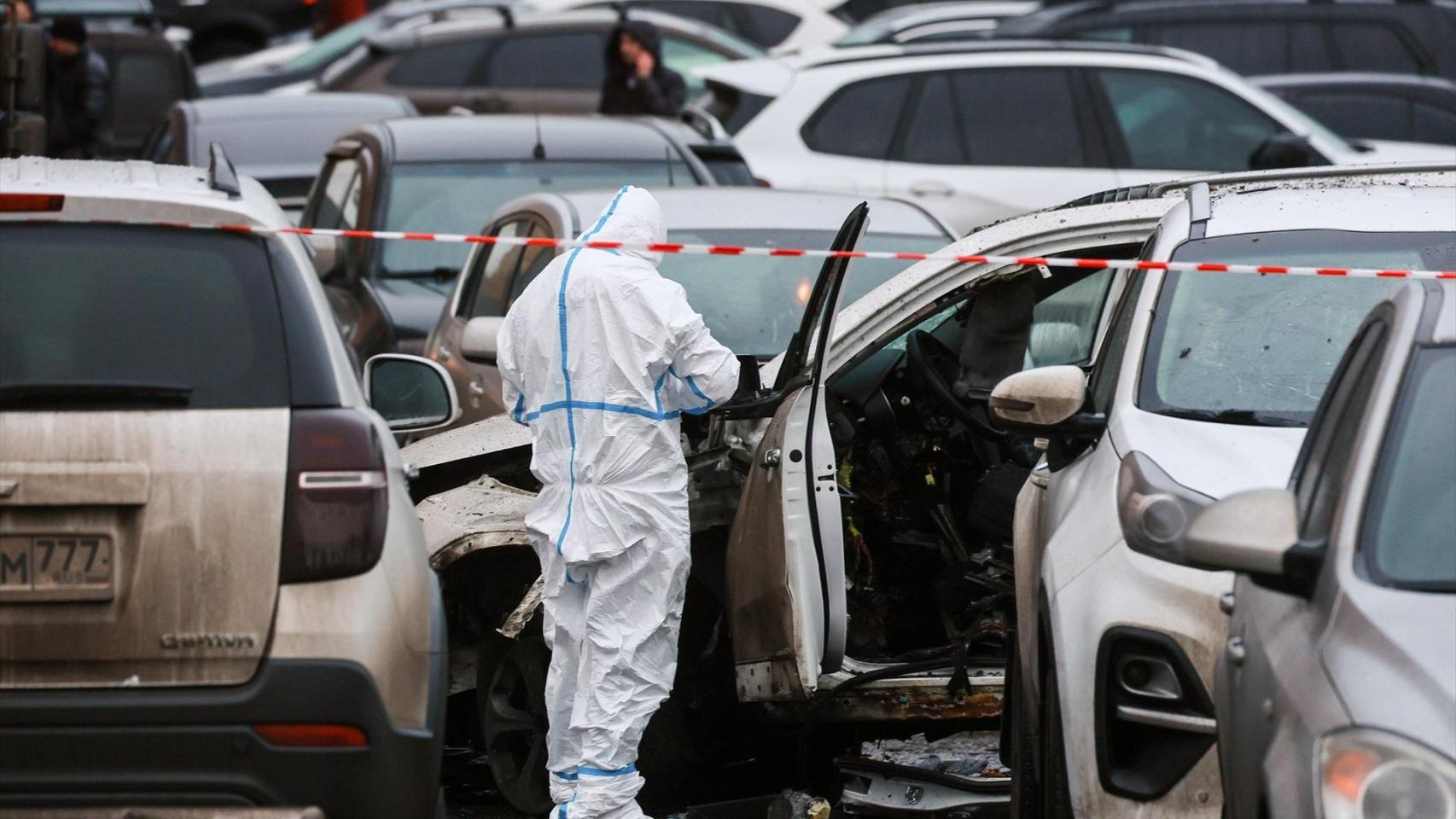 Imagen de archivo de un policía forense ruso en Moscú.