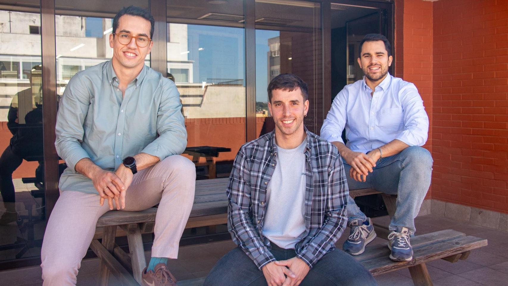 De izquierda a derecha: Adrián Esteban Pagés, Sergio Rodrigues Valcarce y Gonzalo Concepción Megía, fundadores de la compañía.