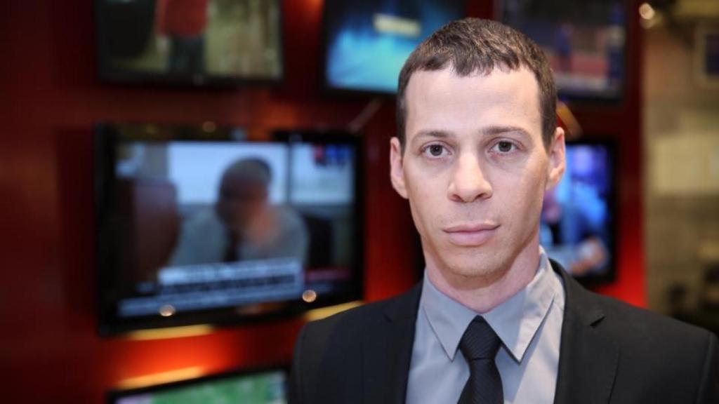 Amit Segal, an Israeli journalist, acknowledged having been the first to publish the news.