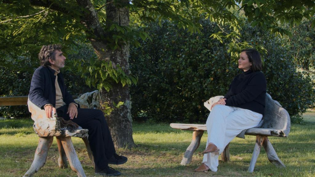 Adolfo Domínguez y Adriana Domínguez en una conversación.