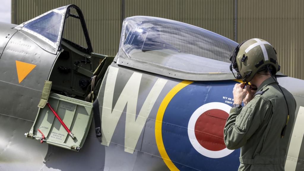 el ministro de Preparación e Industria para la Defensa, Luke Pollard, esta iniciativa es una forma de mantener viva la memoria colectiva: aseguró que los Spitfire y Hurricane “son verdaderamente icónicos”.