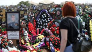 Cementerio de soldados rusos caídos en la guerra con Ucrania en Volzhsky, Volgogrado (AP / TASS)