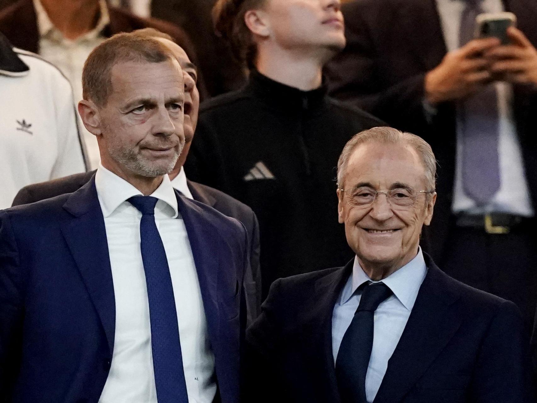 Aleksander Ceferin y Florentino Pérez, en el palco del Bernabéu.