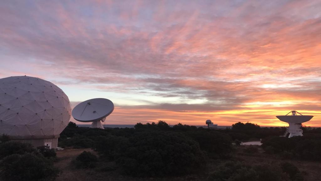 El observatorio dispone de dos radiotelescopios de primer nivel mundial.