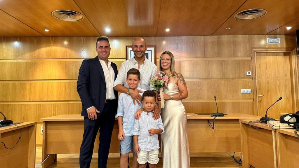 Alejandro Lorenzo, alcalde de O Porriño, oficiando una boda.