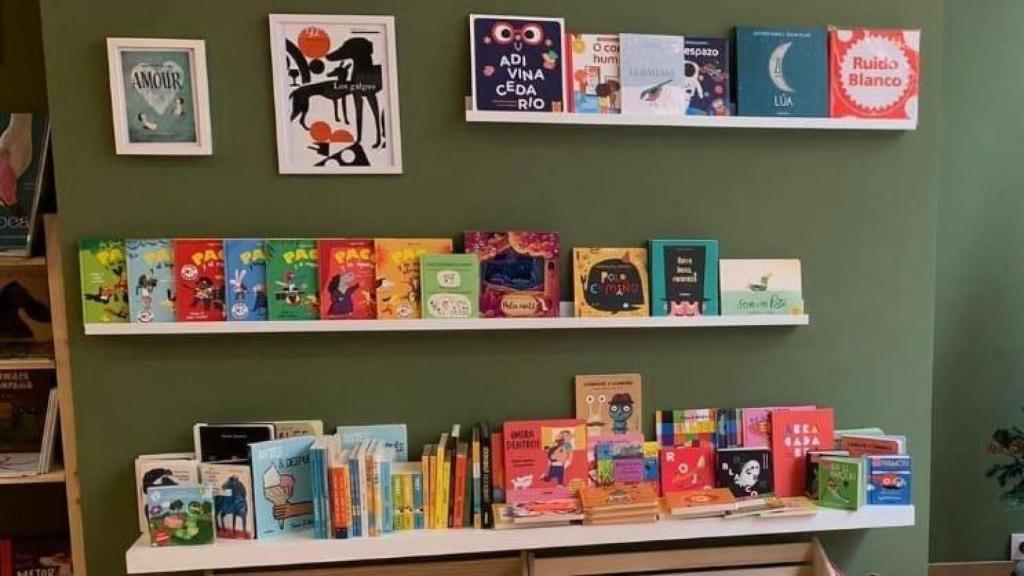 Una librería Galgo Azul de A Coruña.