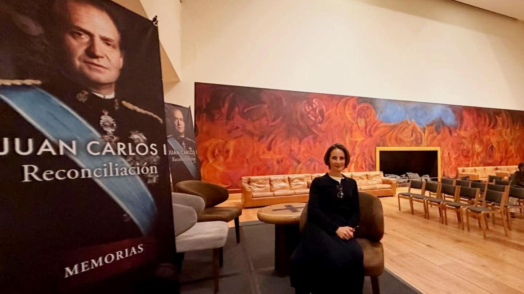 La escritora francesa Laurence Debray en una fotografía publicada en sus redes sociales.