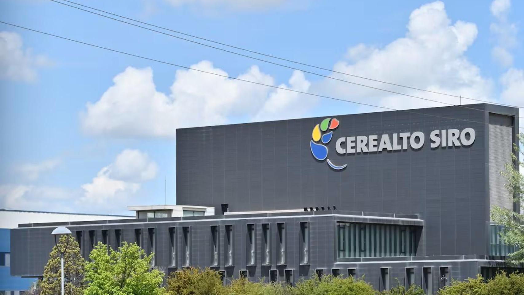 Exterior de la fábrica de Cerealto Siro en Venta de Baños (Palencia)