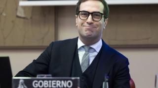 El vicepresidente primero y Ministro de Economía, Comercio y Empresa, Carlos Cuerpo, durante la Comisión de Economía del Congreso de los Diputados, este miércoles.