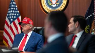 Reunión del Gabinete del presidente Trump en la Sala de Crisis de la Casa Blanca.