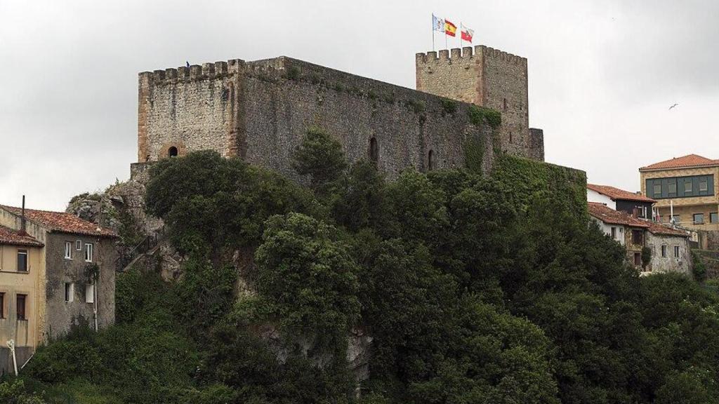 Castillo de San Vicente de la Barquera