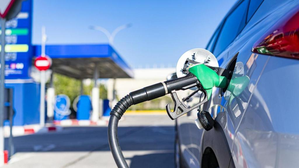 Repostaje de combustible.