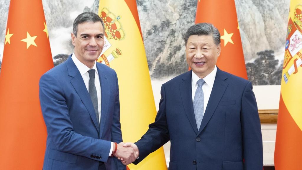 El presidente del Gobierno, Pedro Sánchez, y el presidente chino, Xi Jinping, en su último encuentro.
