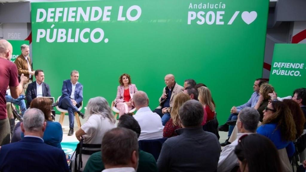 María Jesús Montero en un encuentro con agrupaciones socialistas de Sevilla