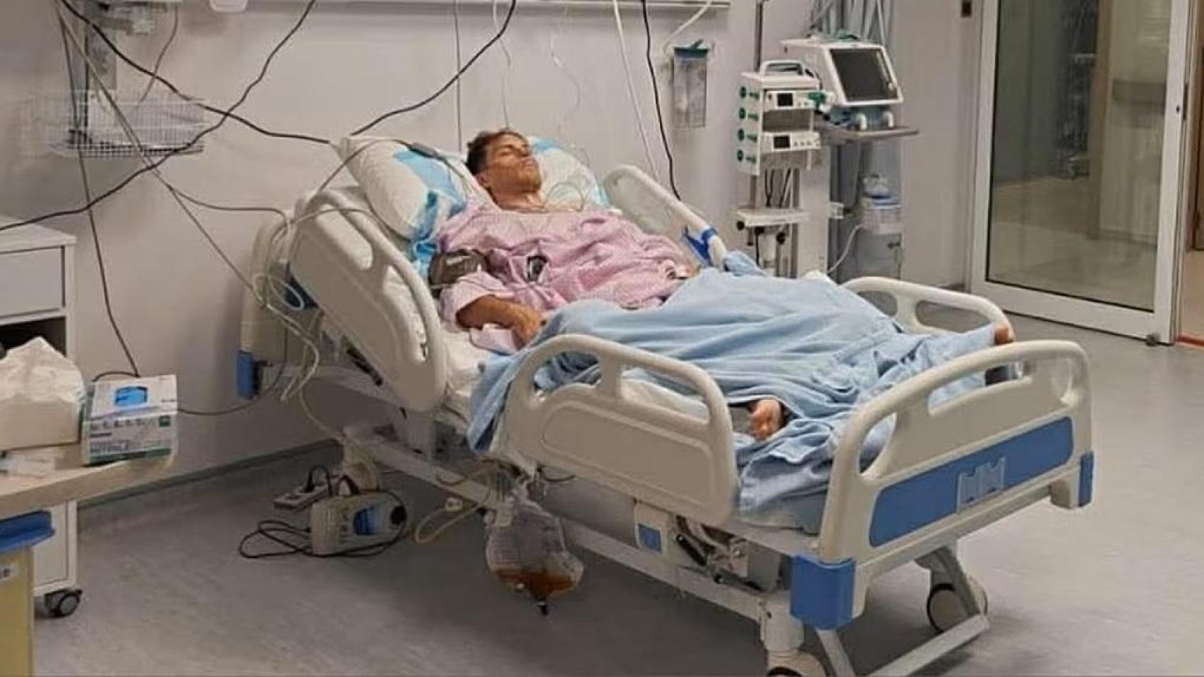 Damien Touzé, en la cama del hospital.