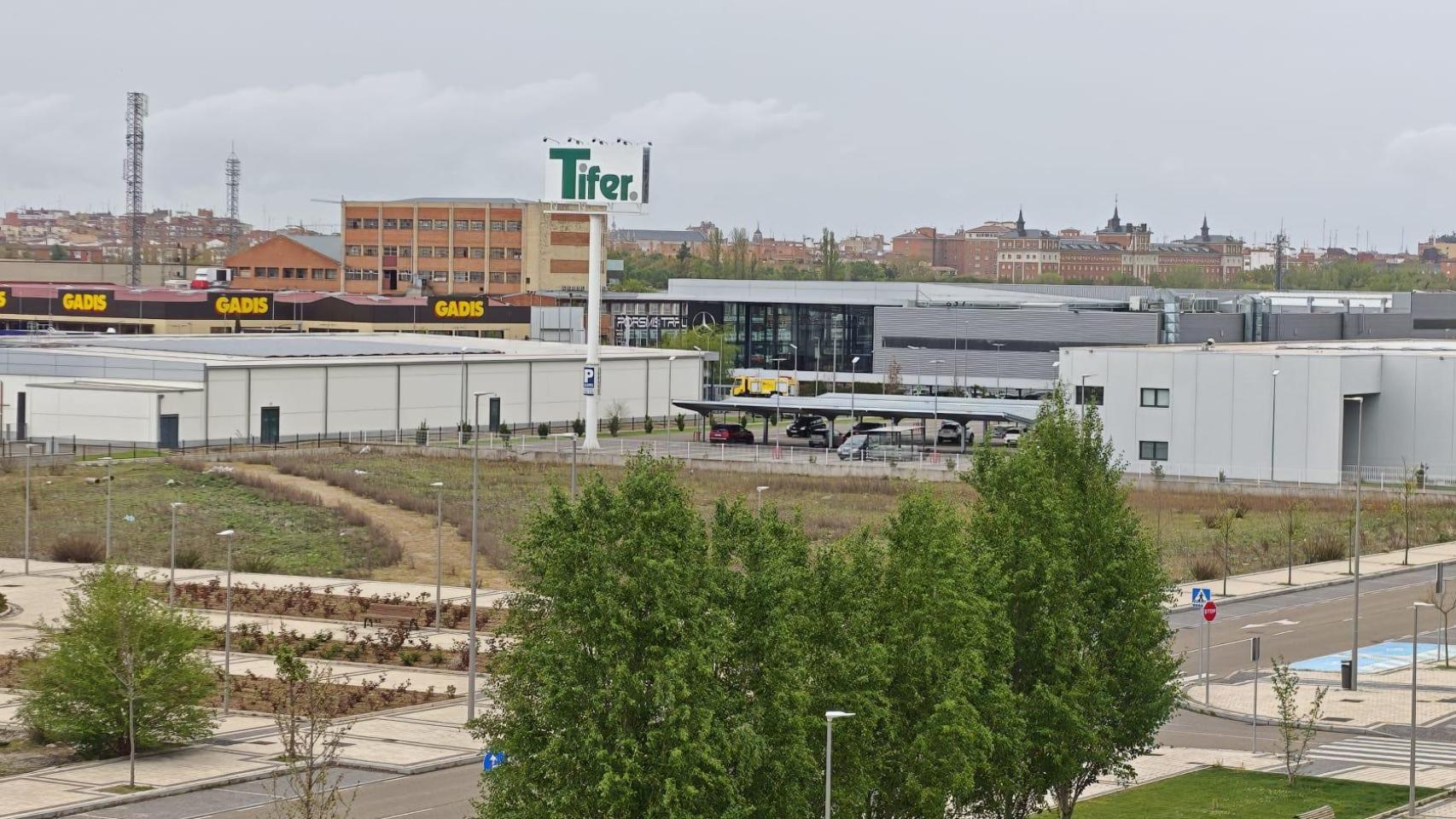 Foto de la parcela donde se va a construir la hidrogenera