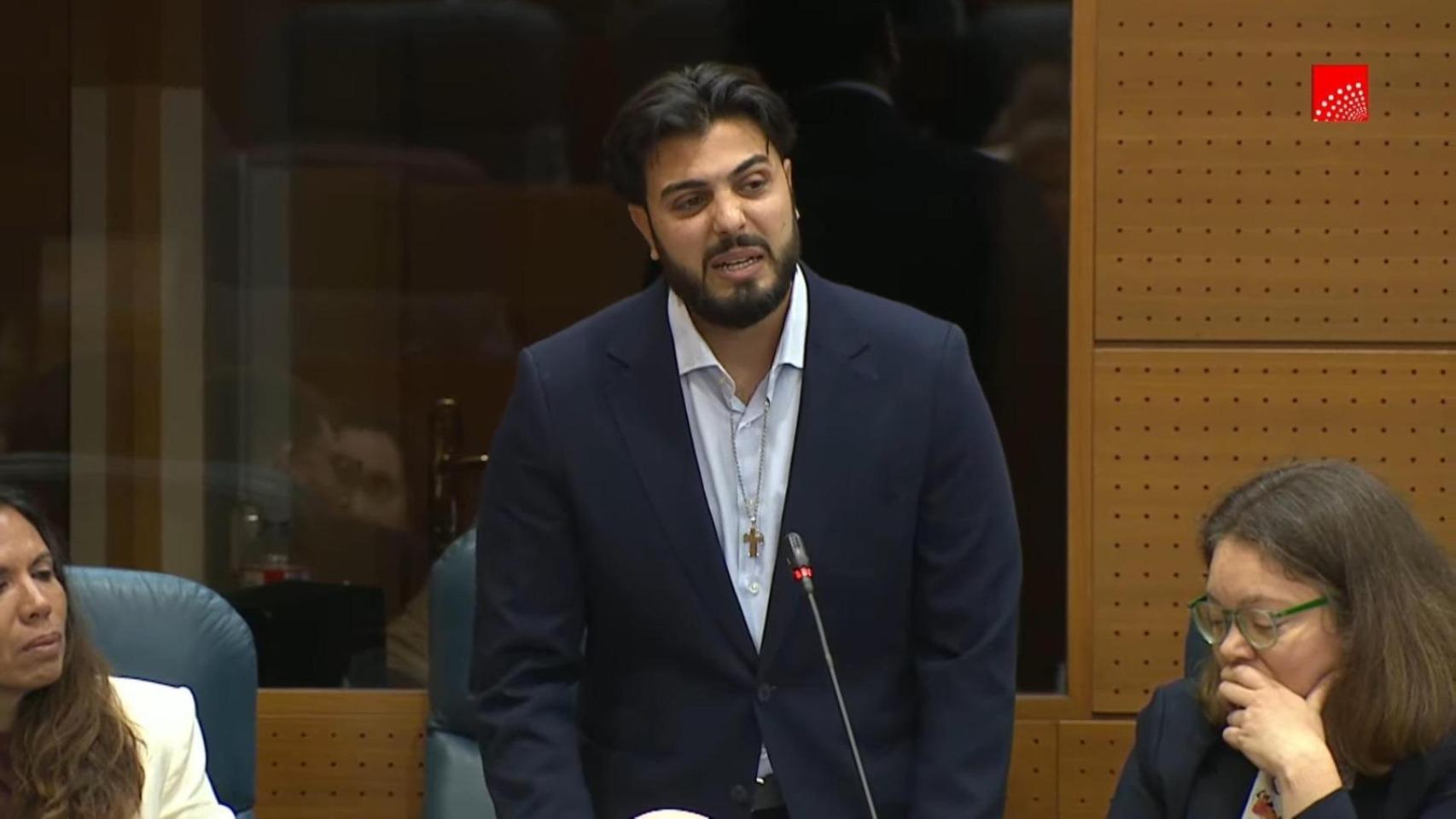 Samuel Escudero durante su intervención en la Asamblea de Madrid.