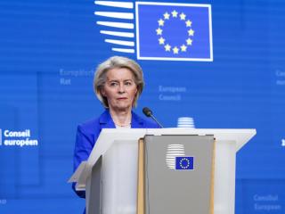 La presidenta de la Comisión, Ursula von der Leyen, durante una rueda de prensa