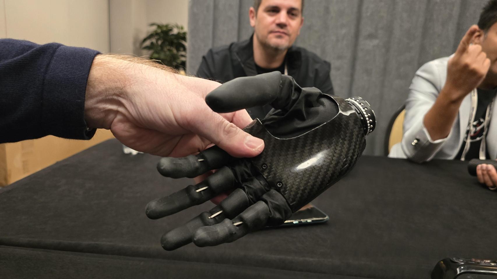 La mano biónica de Psyonic.