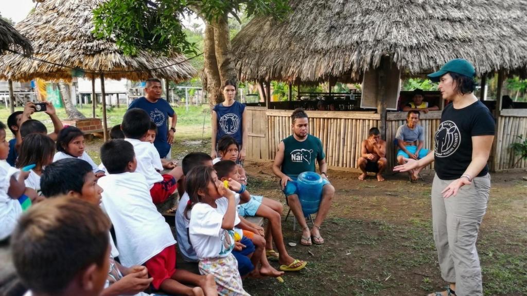 Momentos de intercambio y aprendizaje sobre el tapir.