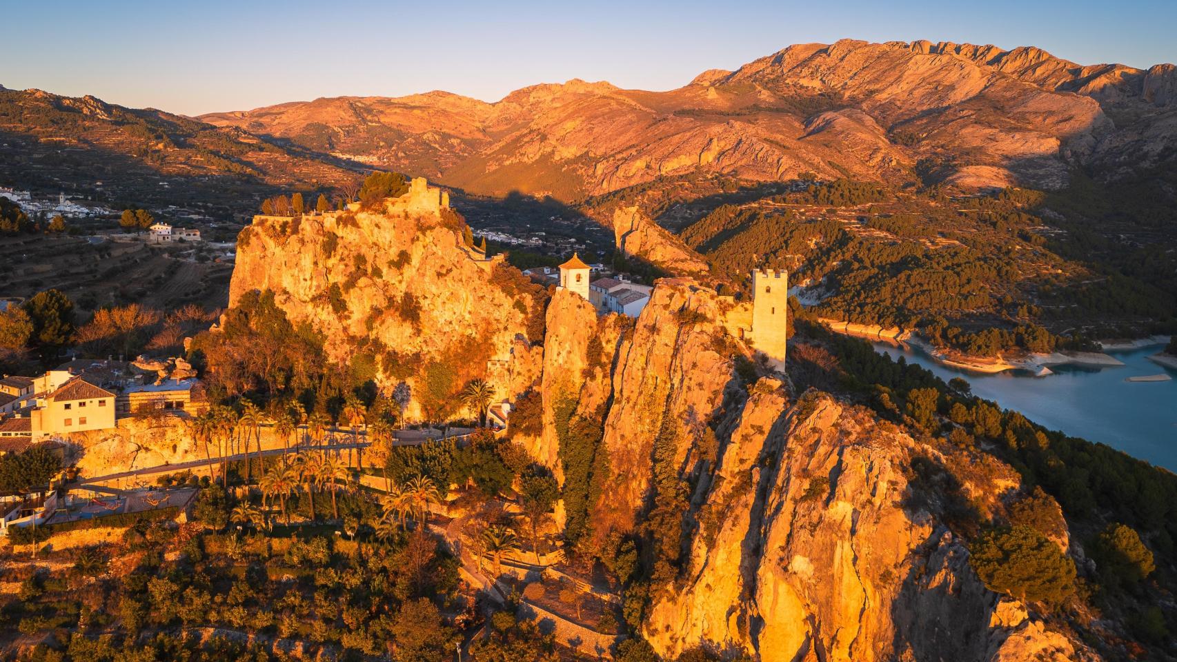 Vistas de Guadalest, en una imagen de Shutterstock.
