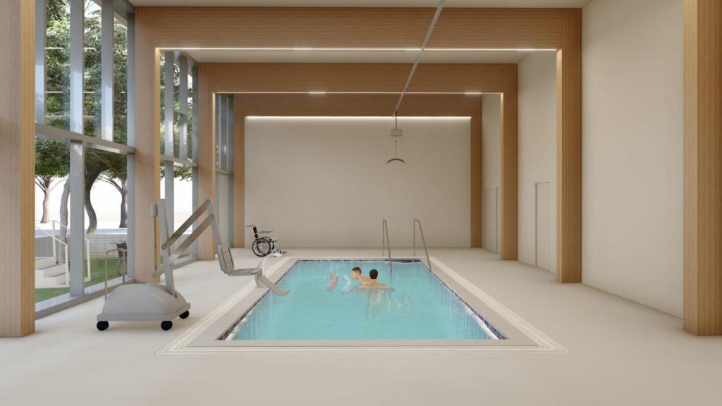 La piscina terapéutica exterior.