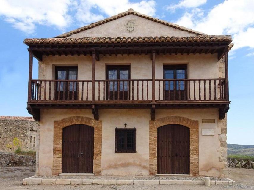 Casa Ayuntamiento de Villa Moya, ya abandonado.