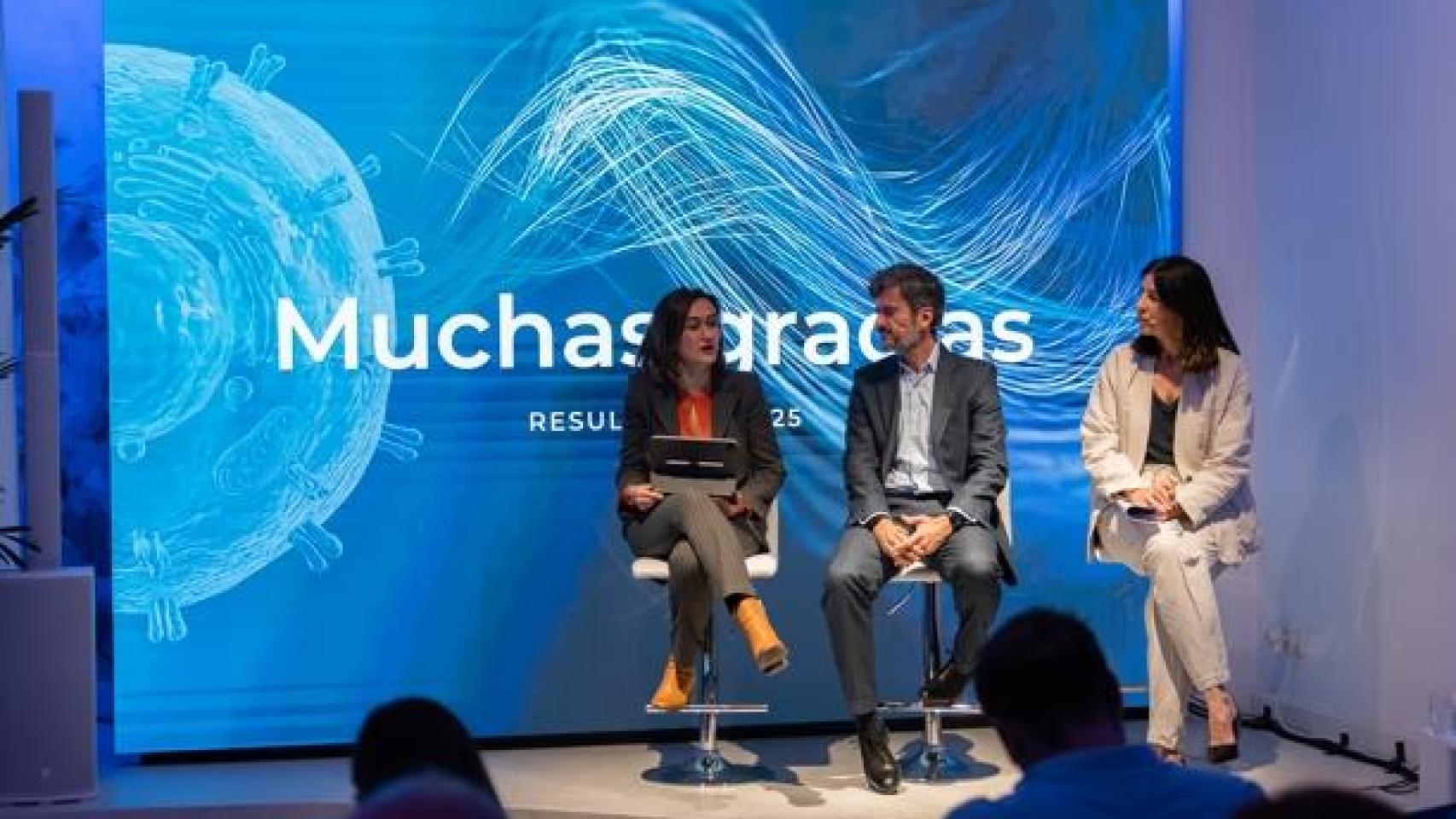 El equipo directivo de Sanitas, durante la presentación de resultados.