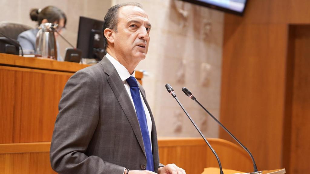 El consejero de Sanidad del Gobierno de Aragón, José Luis Bancalero Flores
