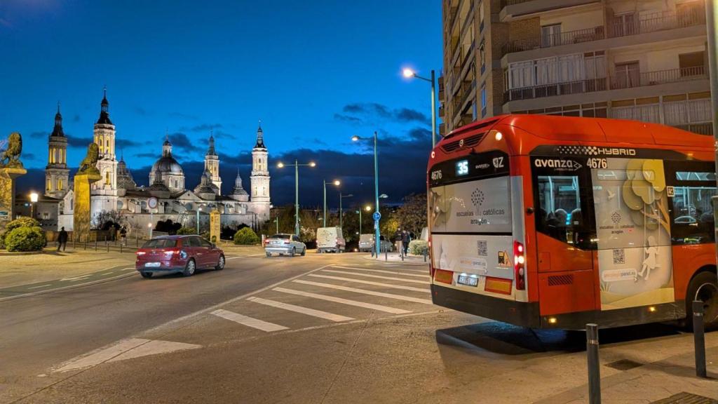 Escuelas Católicas de Aragón en los autobuses urbanos de Zaragoza.