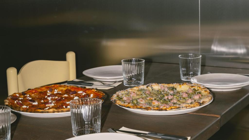 Una mesa en romo, lo nuevo de los chicos de Sartoria Panatieri.