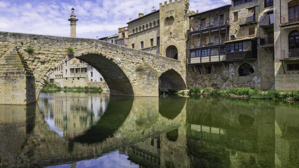 Puente de Piedra, puerta de entrada al casco antiguo de Valderrobres