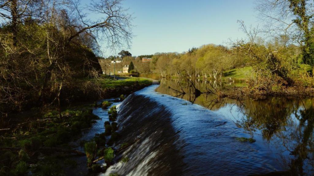 Por Vilalba discurre el río Magdalena.