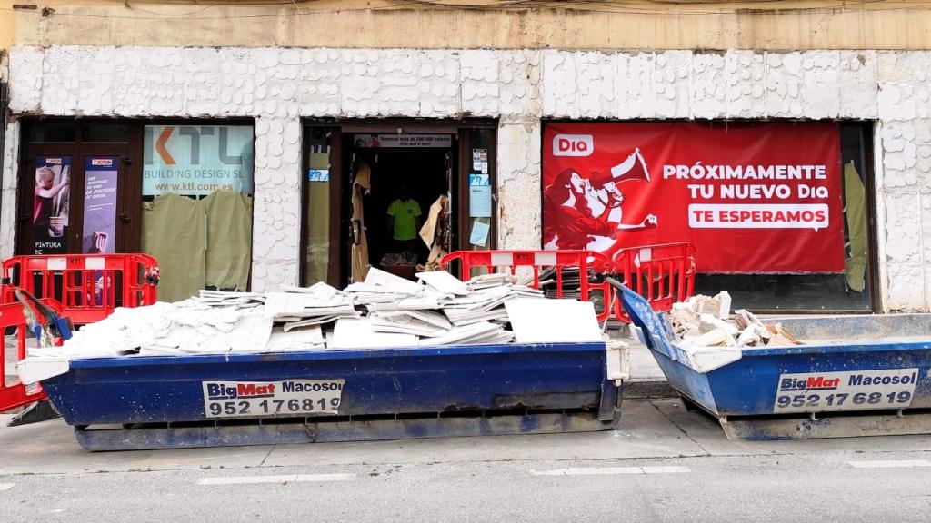 Imagen del local donde DIA abrirá su nuevo supermercado en la avenida Carlos Haya de Málaga.