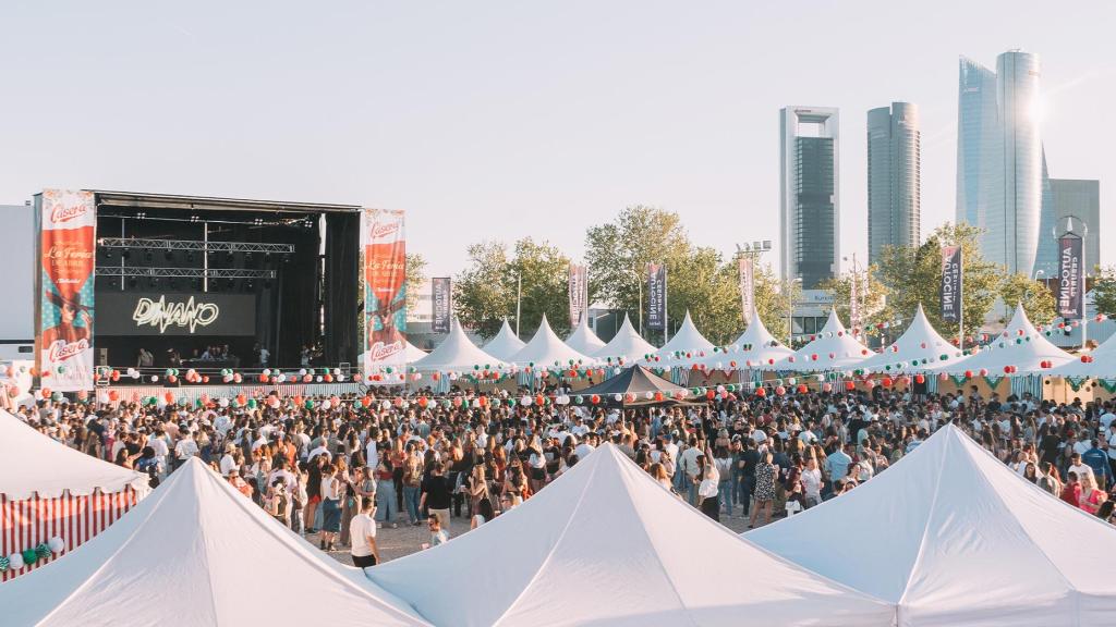 Panorámica feria de abril by Rita's.