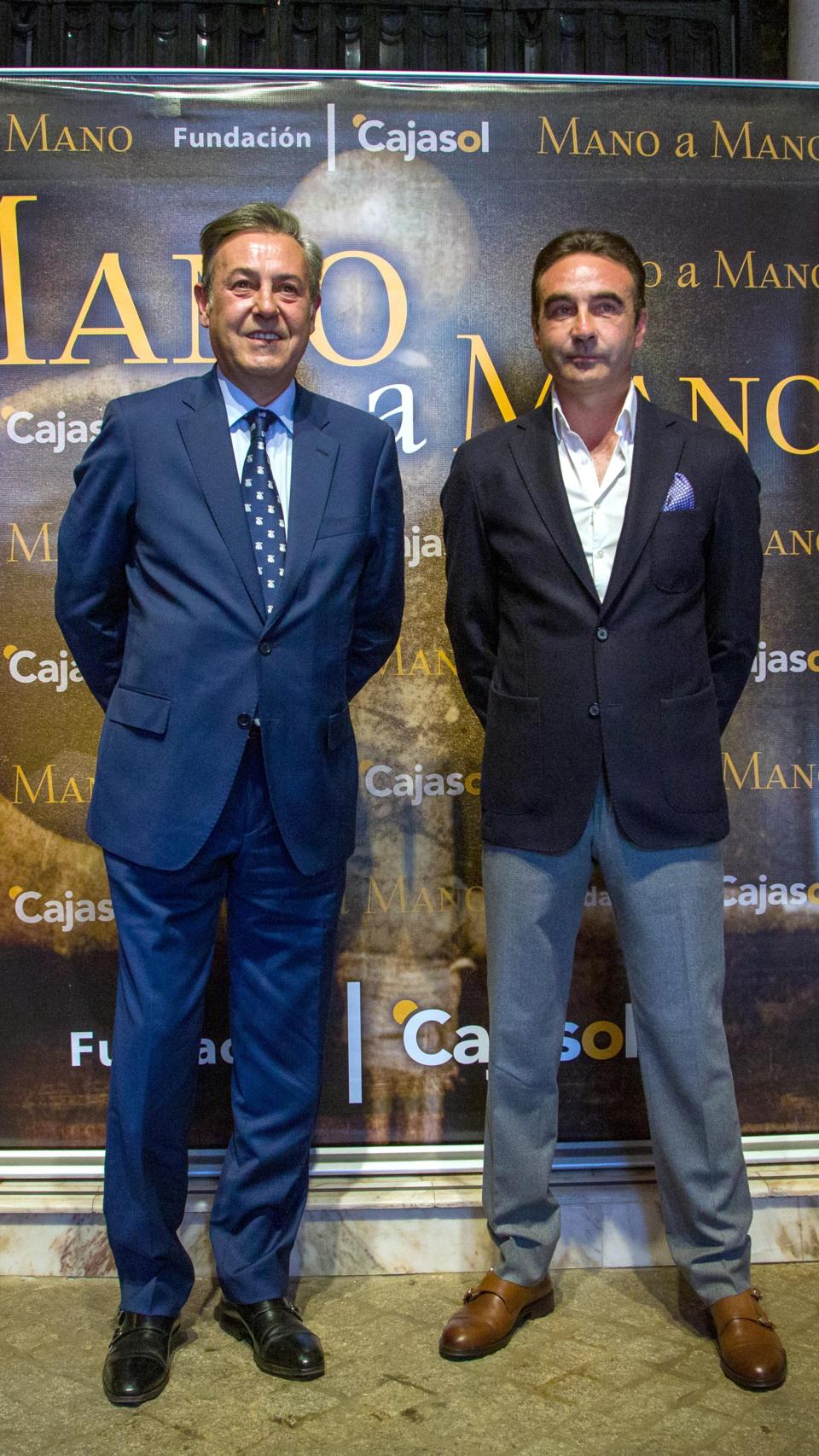 Ponce junto a Ribagorda, en un evento taurino en 2024, en Sevilla.