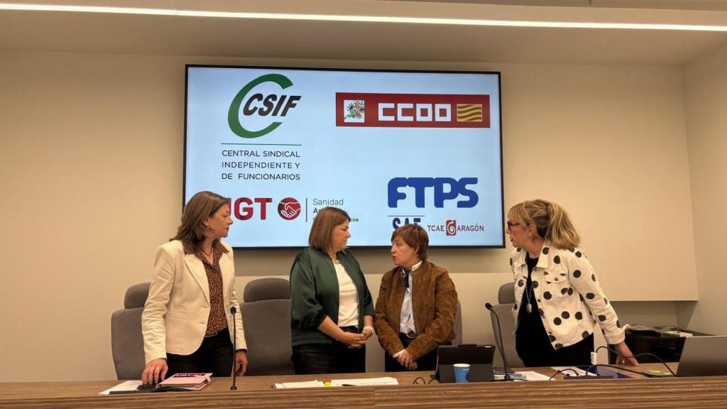 Los sindicatos sanitarios UGT, CSIF, CCOO y FTPS en rueda de prensa