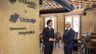 Paco Ávila e Isidro Rubiales en la sede de UTAMED en calle La Bolsa.