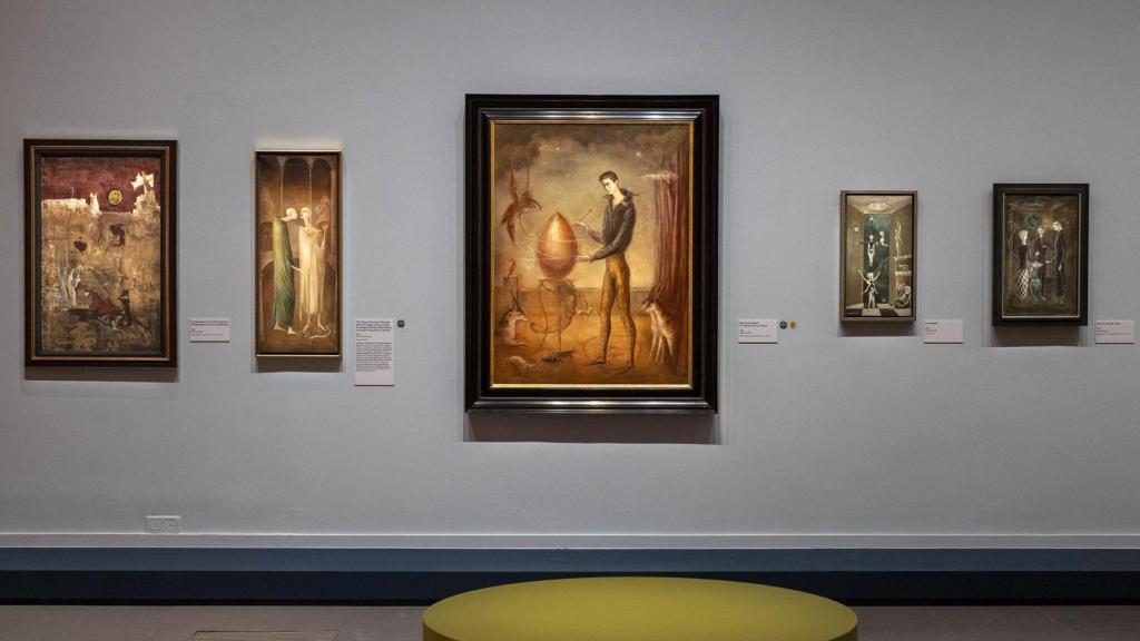 Vista de la exposición de Leonora Carrington. Foto: Didier Plowy / GrandPalaisRmn, 2026