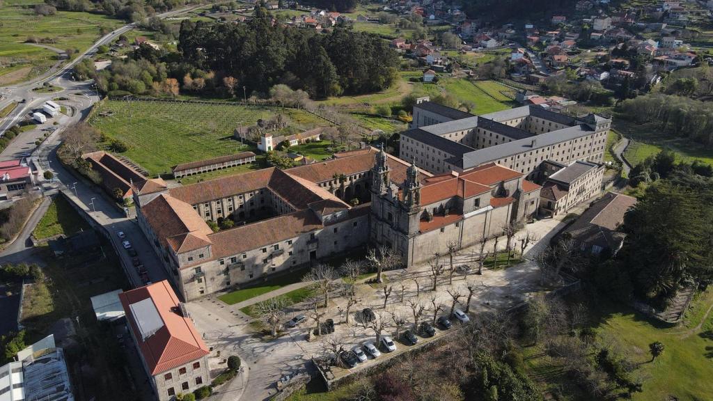 Monasterio benedictino de San Xoán de Poio.