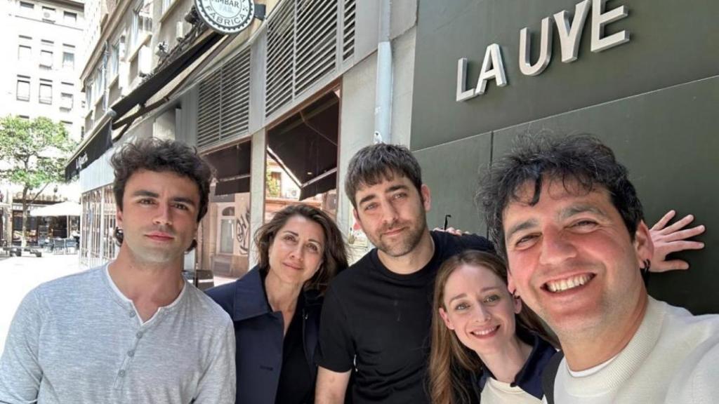 Actores en el bar la uve, Zaragoza.