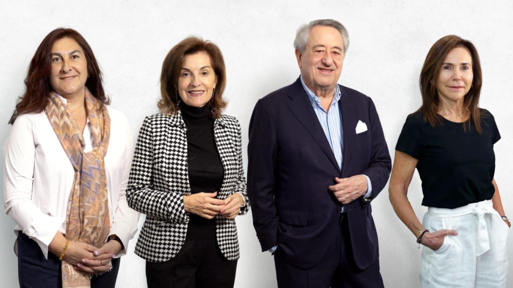 Gabriela Luksic, Mar Madrid, Javier Targhetta y Paola Luksic.