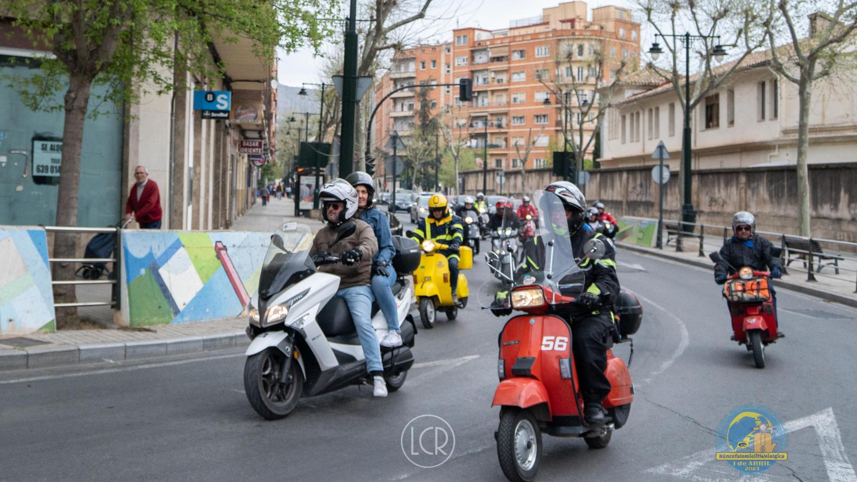 Este es el pueblo de Alicante que se convierte en el epicentro de las vespas con una ruta solidaria de 140 scooters