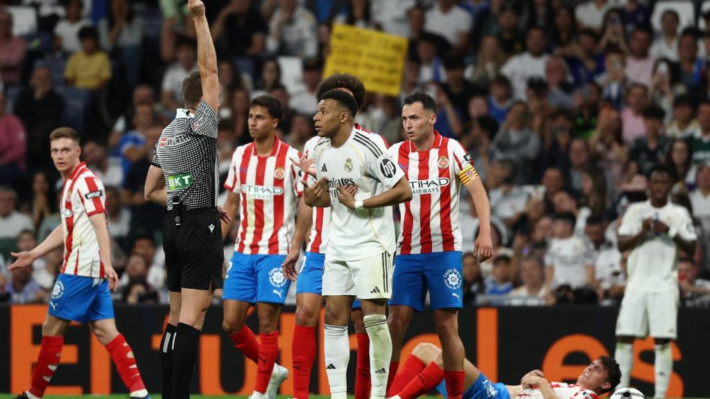 Mbappé, cautioned in the match against Girona.